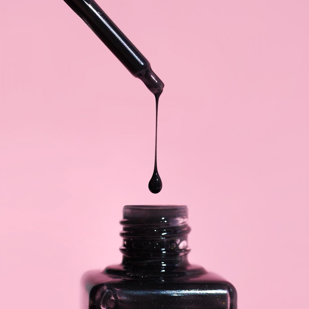 esmi Detoxifying Exfoliating Charcoal Serum